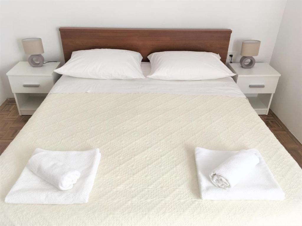 Cosy On The - *